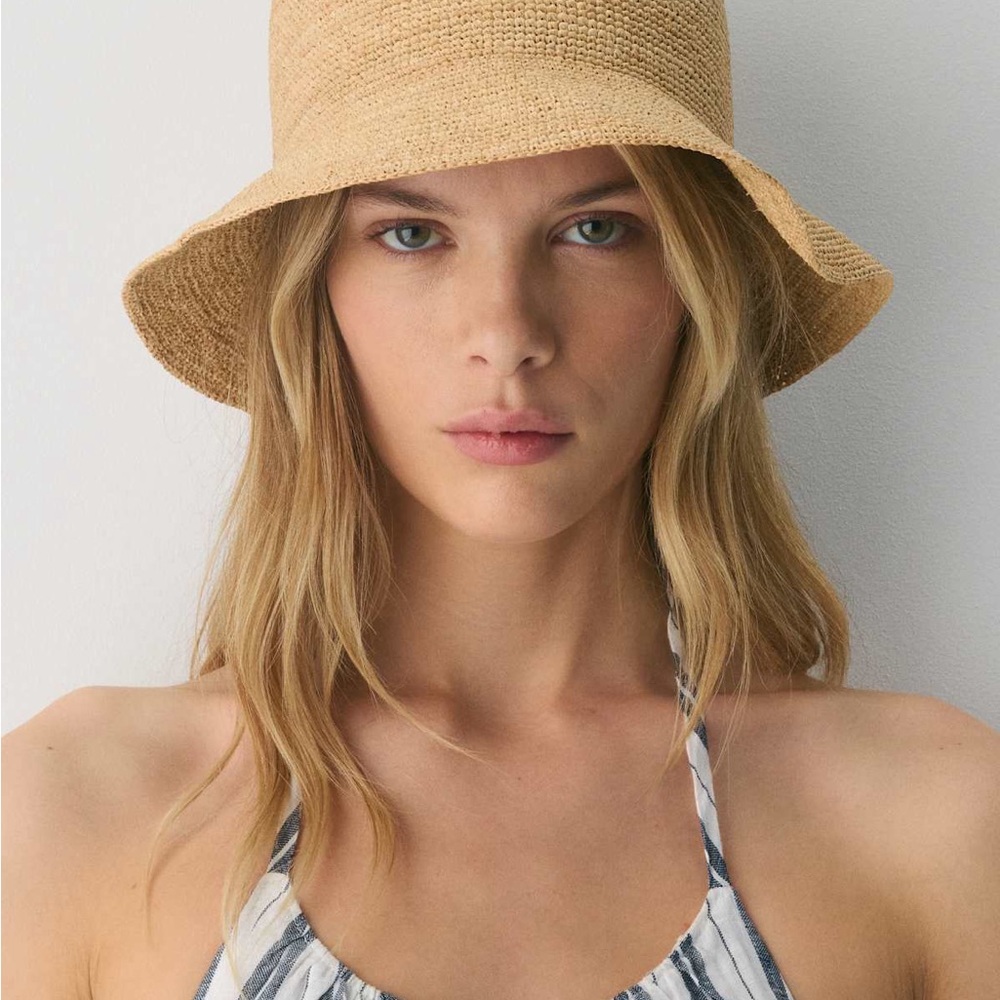 Aritzia Straw Bucket Hat - Natural Beige - S